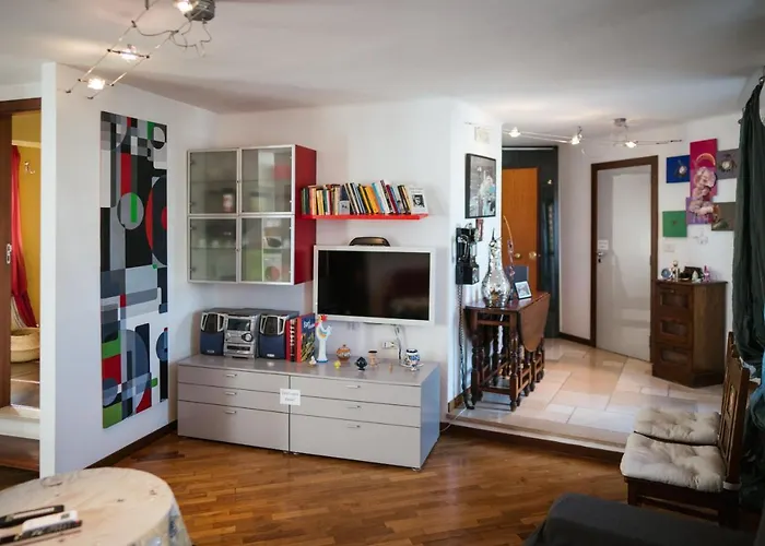 Skyline Terrace Apartment *